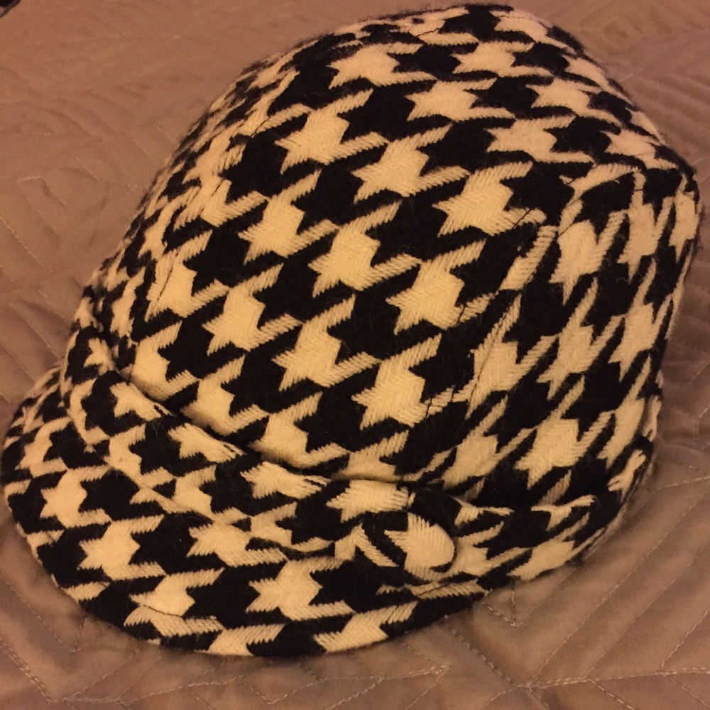 Houndstooth Newsboy Hat - Picture 3 of 4